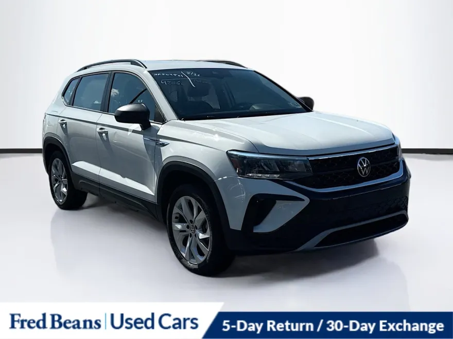 2023 Volkswagen Taos S photo 1