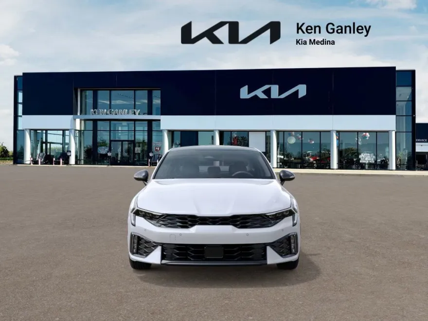 2026 Kia K5 GT-Line photo 1