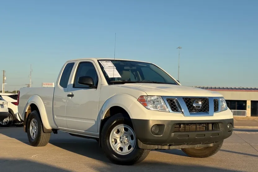 2021 Nissan Frontier S photo 1