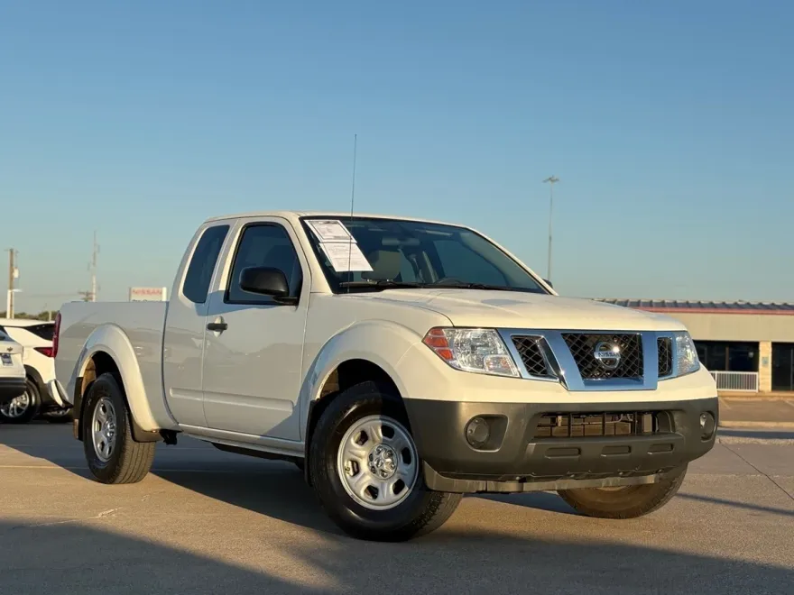 2021 Nissan Frontier S photo 1