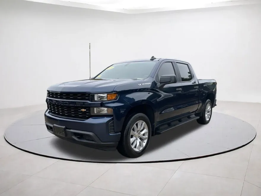 2019 Chevrolet Silverado 1500 Custom photo 1