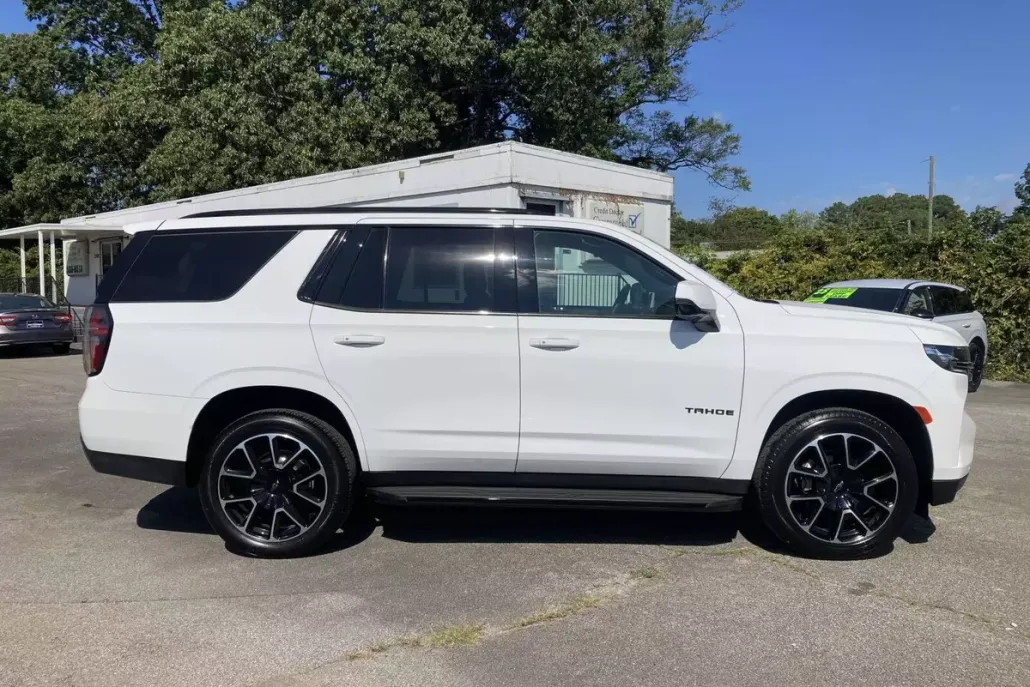 2022 Chevrolet Tahoe RST photo 1