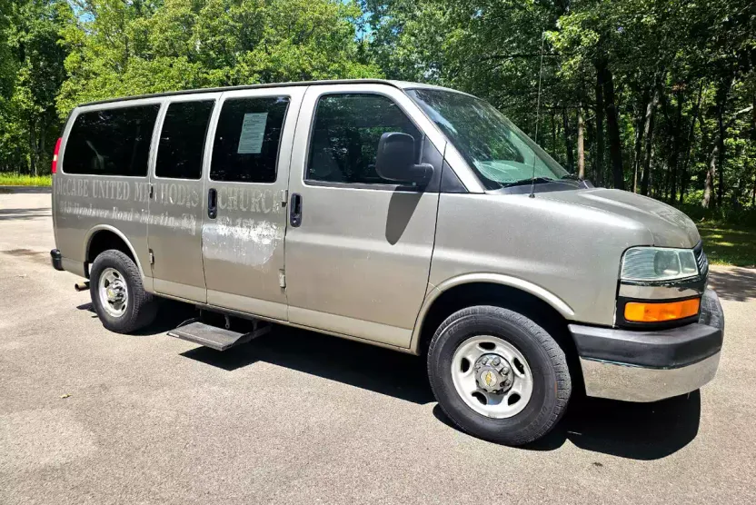 2003 Chevrolet Express Passenger 3500 photo 1