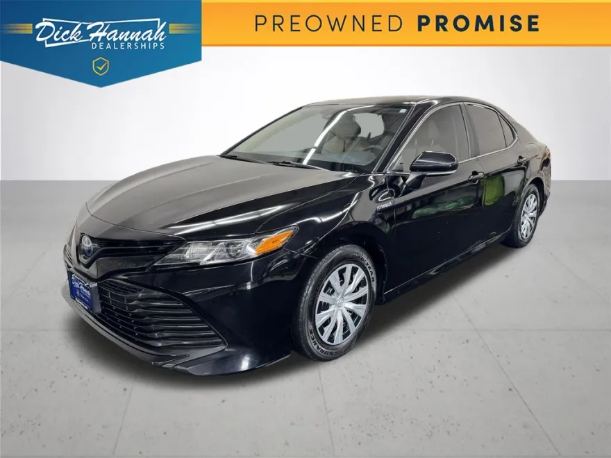 2018 Toyota Camry Hybrid LE photo 1
