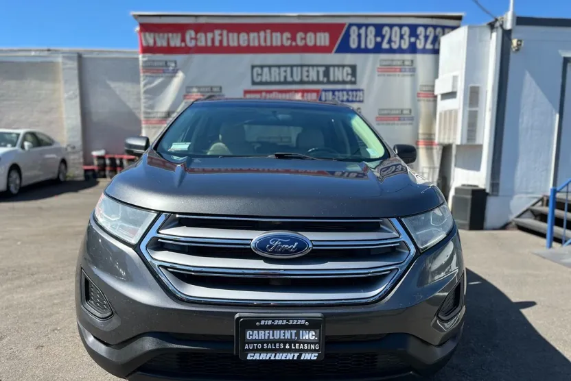 2018 Ford Edge SE photo 1