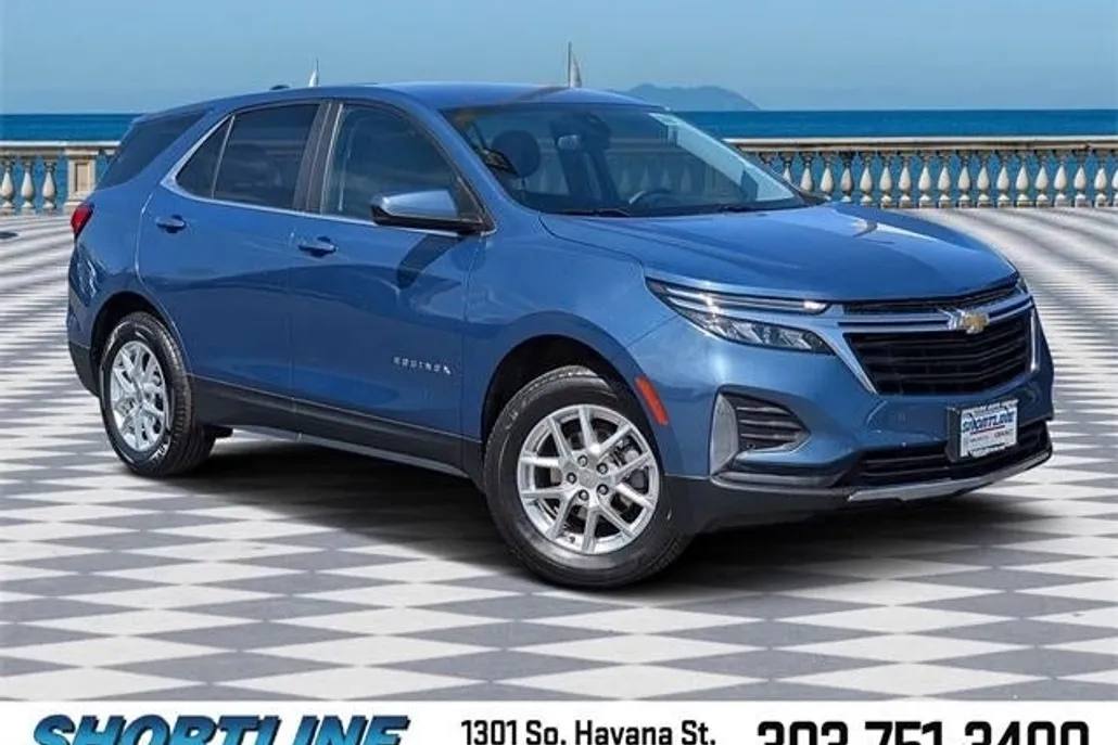 2024 Chevrolet Equinox LT photo 1