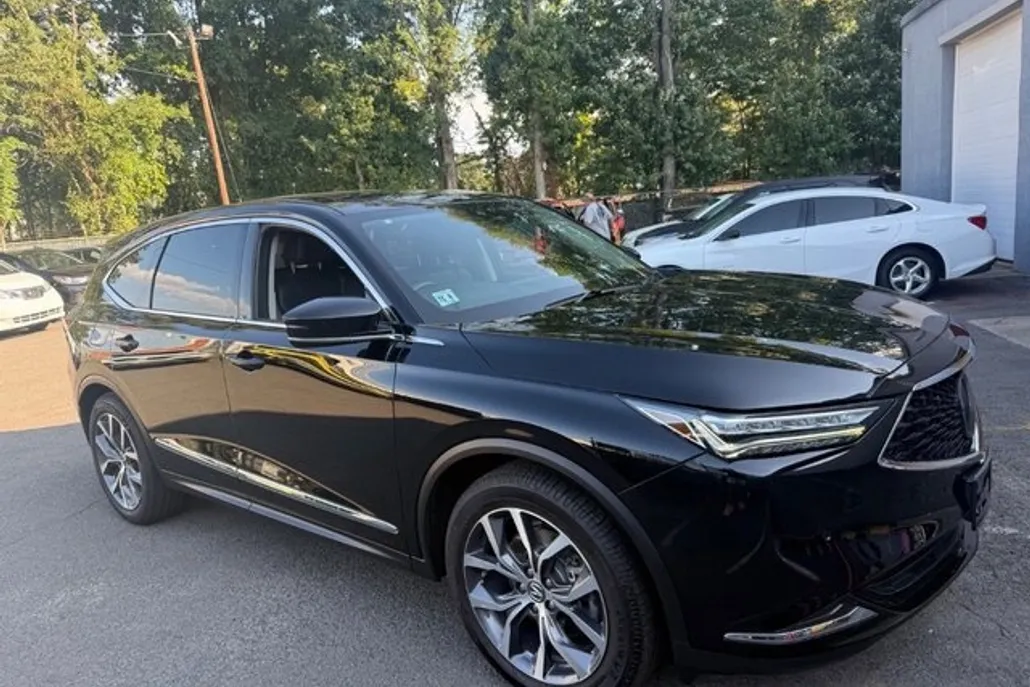 2023 Acura MDX SH-AWD Technology photo 1