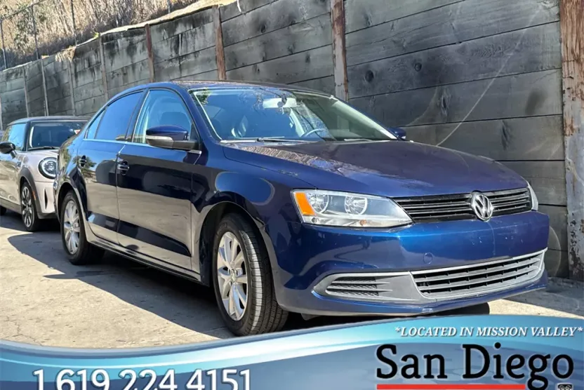 2014 Volkswagen Jetta 1.8T SE photo 1