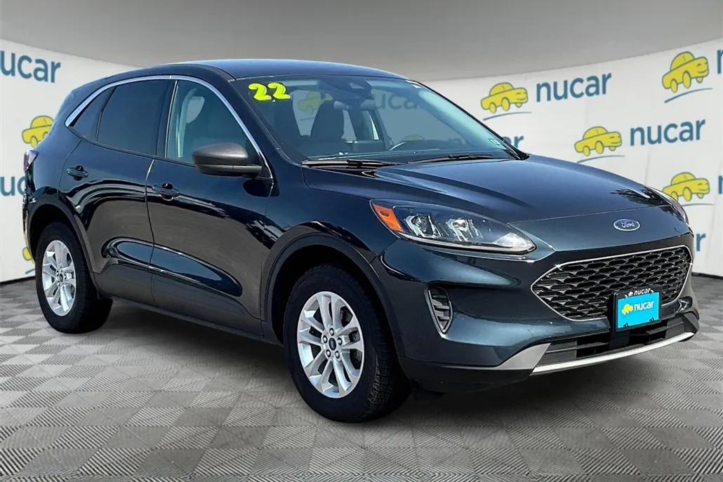 2022 Ford Escape SE photo 1