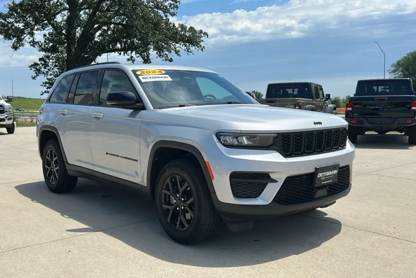 2024 Jeep Grand Cherokee Altitude X photo 1