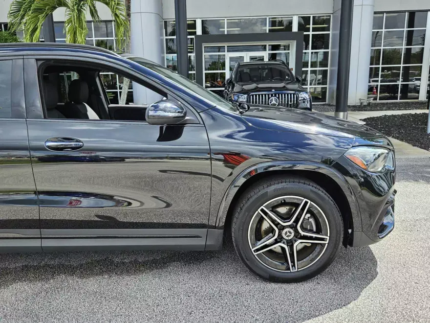 2025 Mercedes Benz GLA 250 photo 1