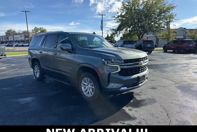 2023 Chevrolet Tahoe LS photo 1