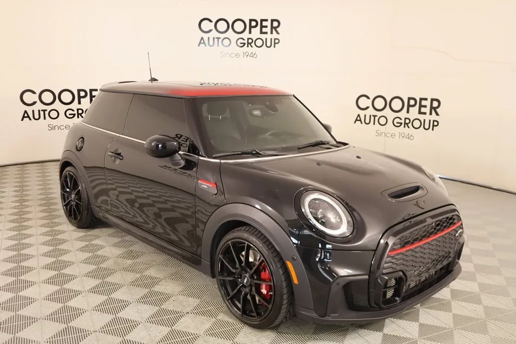 2023 Mini Cooper 2 Door Hardtop photo 1