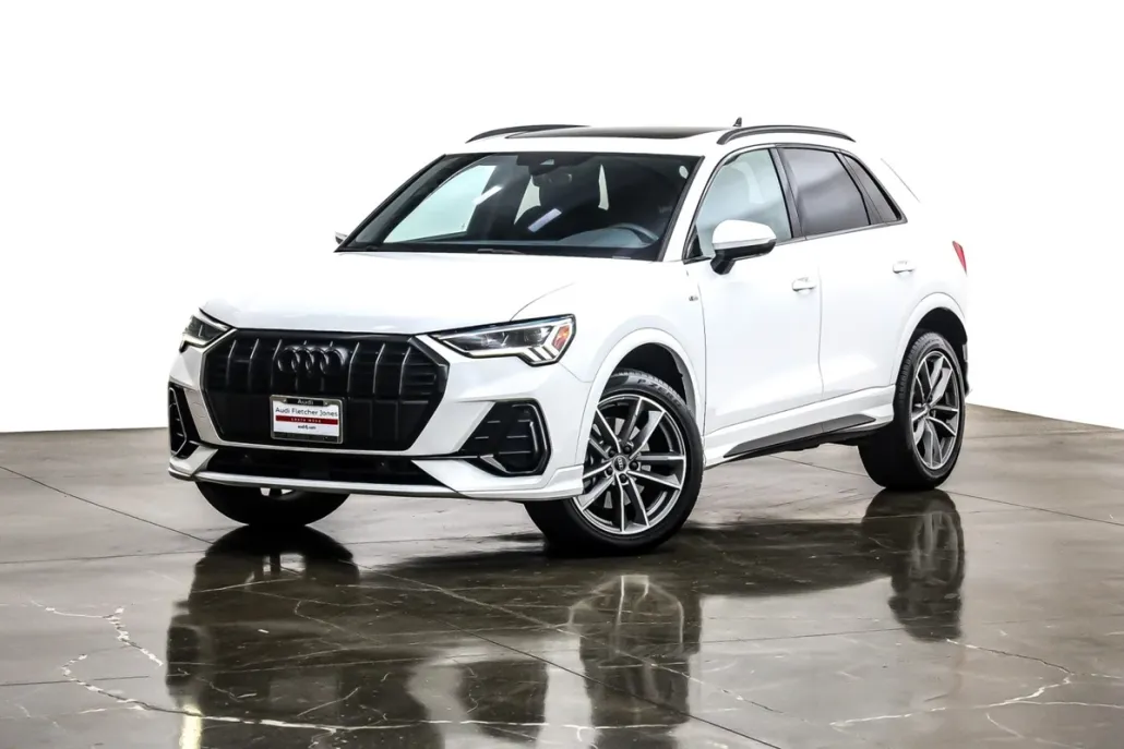 2023 Audi Q3 S line Premium Plus 45 TFSI photo 1