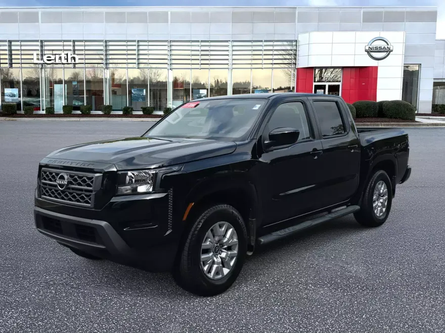 2024 Nissan Frontier SV photo 1