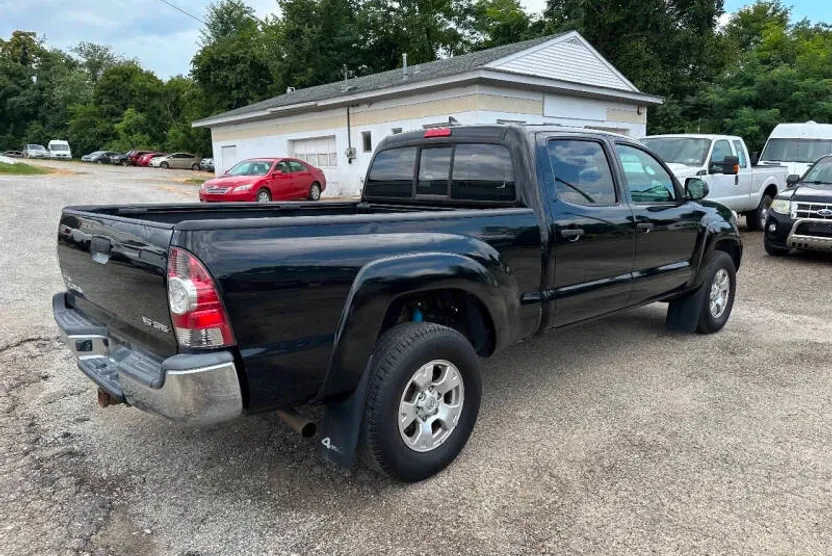 2014 Toyota Tacoma V6 photo 1