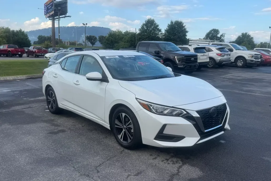 2023 Nissan Sentra SV photo 1