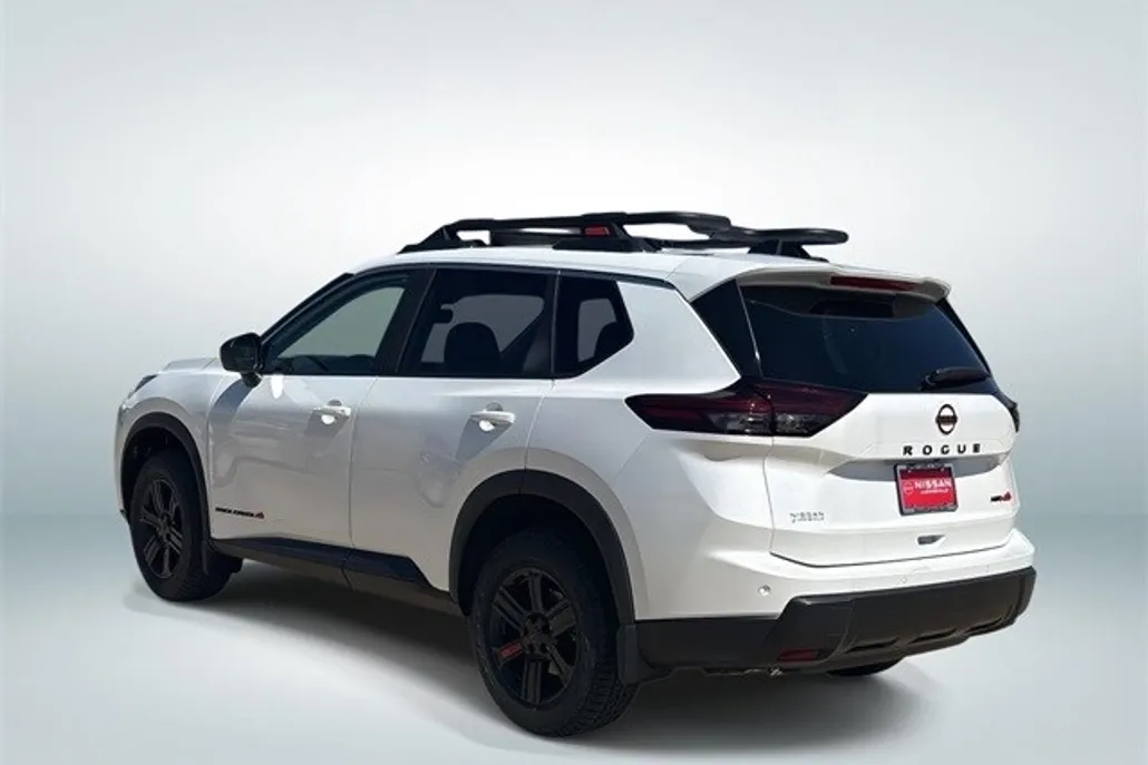 2026 Nissan Rogue SV photo 1