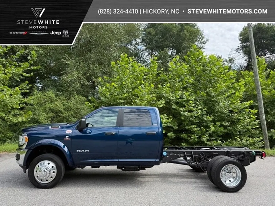 2024 Ram 4500 SLT photo 1