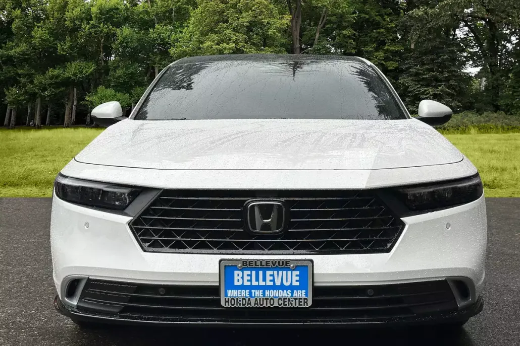 2025 Honda Accord Hybrid Touring photo 1