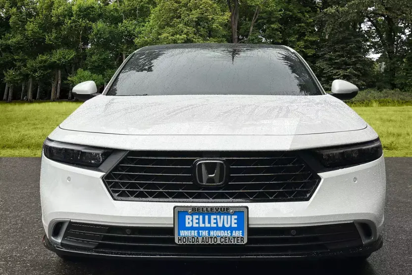 2025 Honda Accord Hybrid Touring photo 1