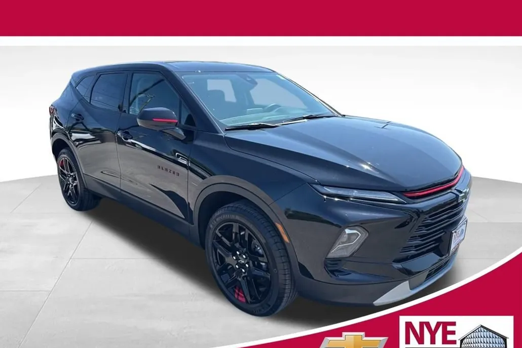 2025 Chevrolet Blazer 2LT photo 1