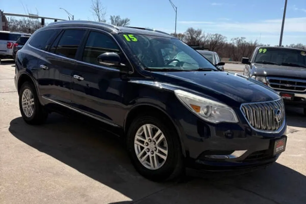 2015 Buick Enclave Convenience photo 1