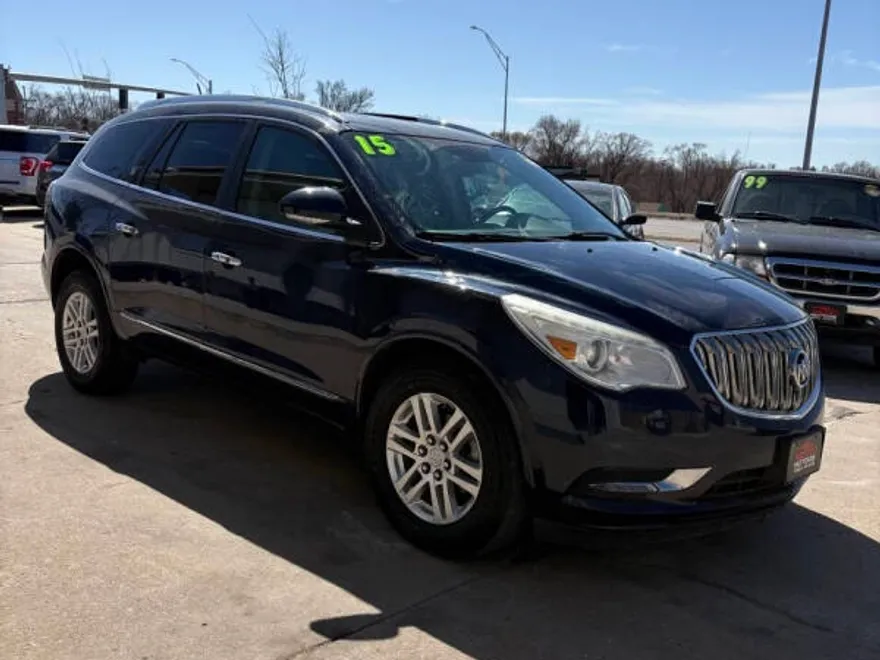 2015 Buick Enclave Convenience photo 1