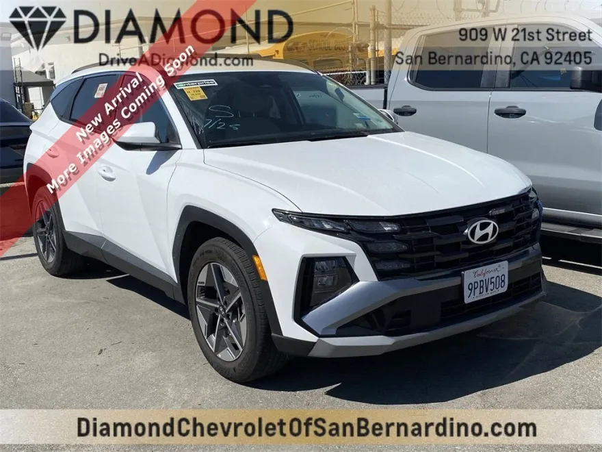 2025 Hyundai Tucson SEL photo 1