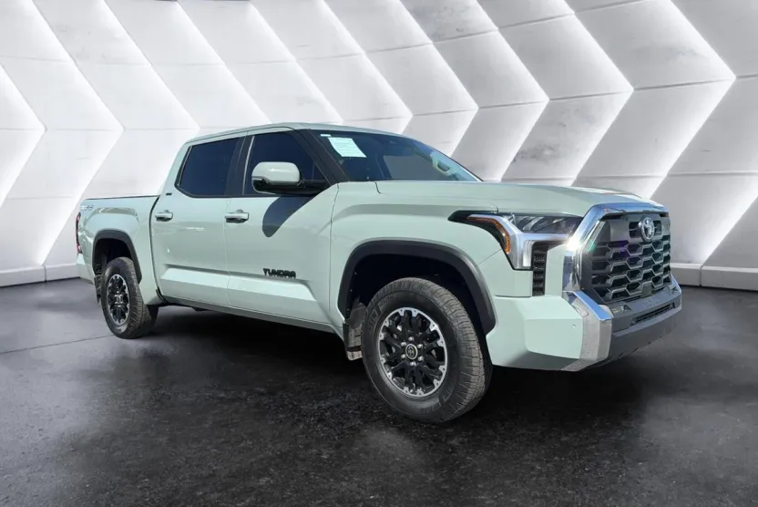 2024 Toyota Tundra SR5 photo 1