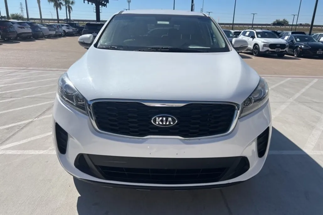 2019 Kia Sorento LX photo 1