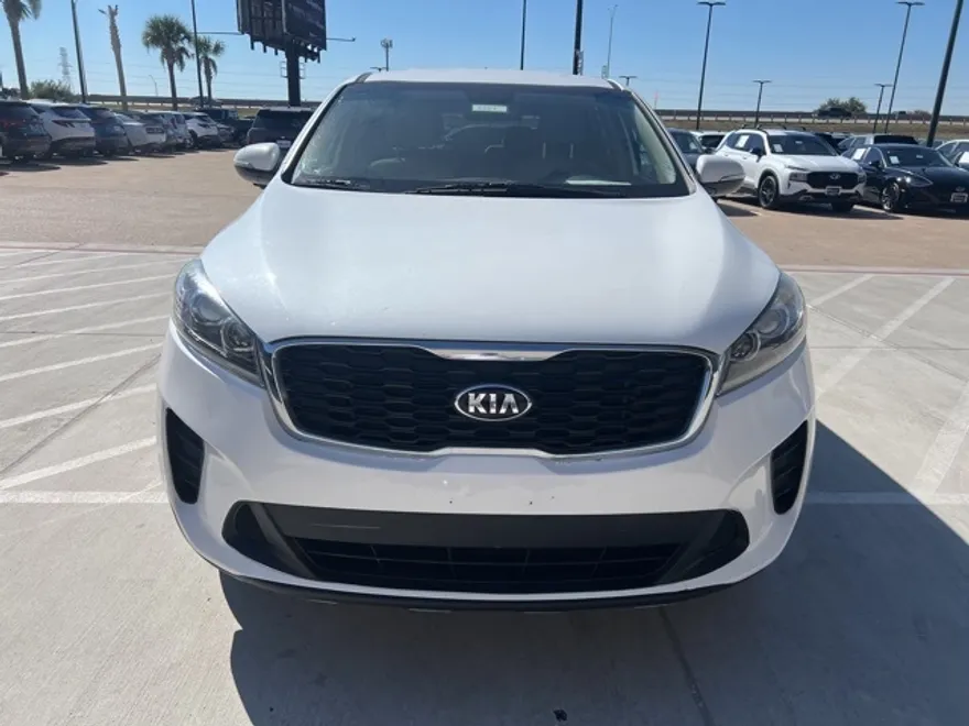 2019 Kia Sorento LX photo 1