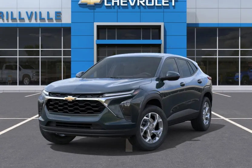 2026 Chevrolet Trax LS photo 1