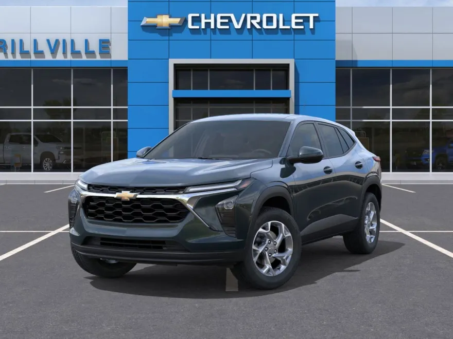 2026 Chevrolet Trax LS photo 1