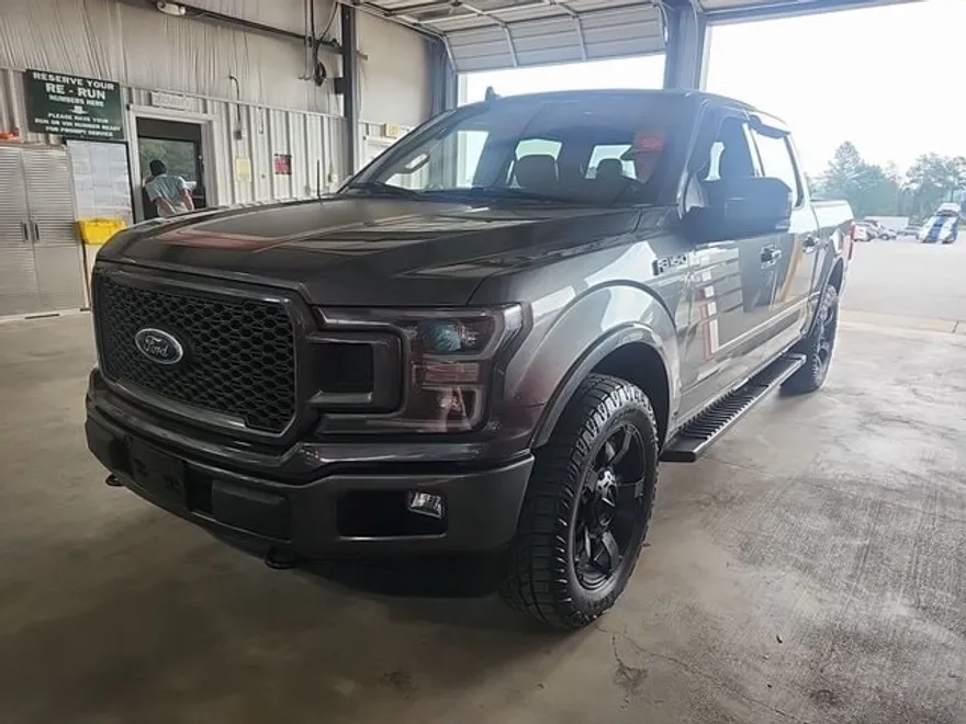 2019 Ford F-150 Lariat photo 1