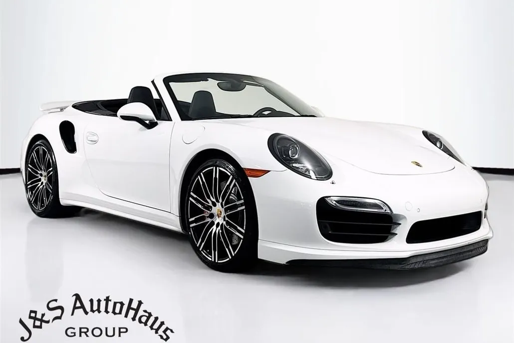 2016 Porsche 911 Turbo photo 1