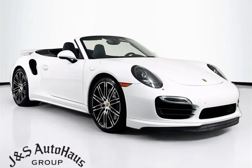 2016 Porsche 911 Turbo photo 1