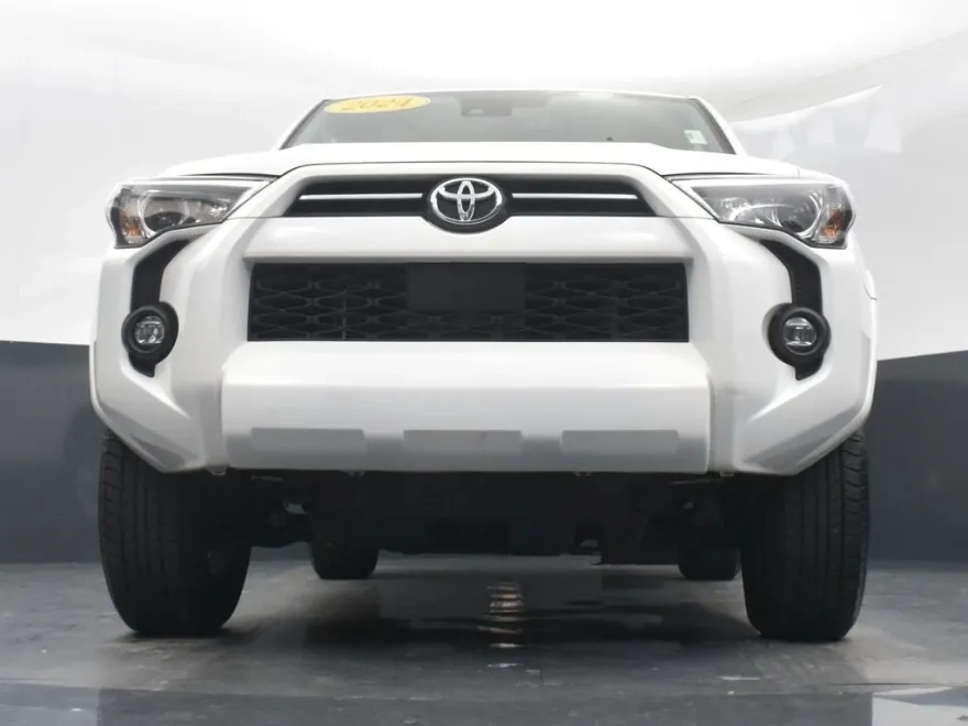 2024 Toyota 4Runner SR5 photo 33