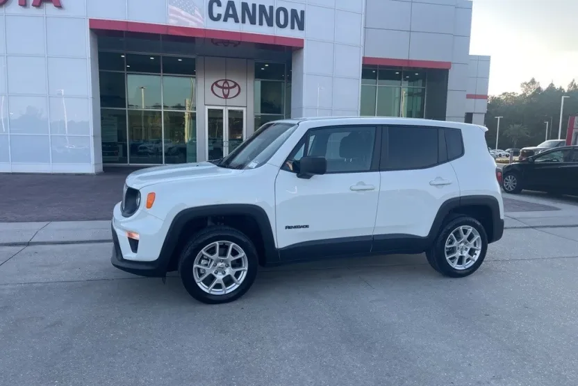 2023 Jeep Renegade Latitude Upland photo 1