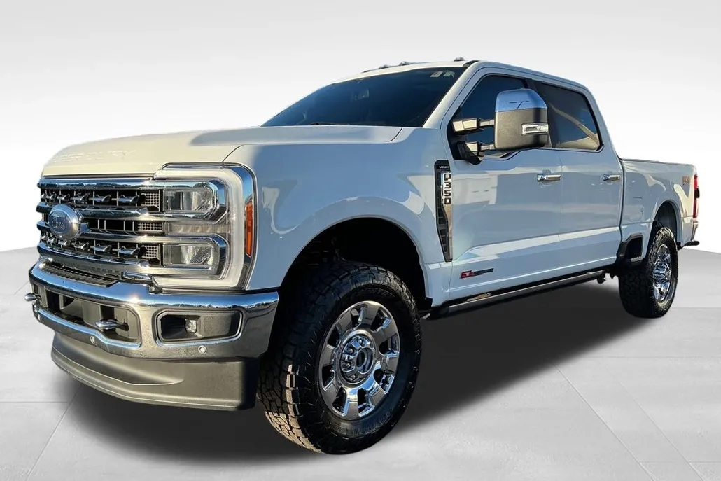 2023 Ford F-350 photo 1