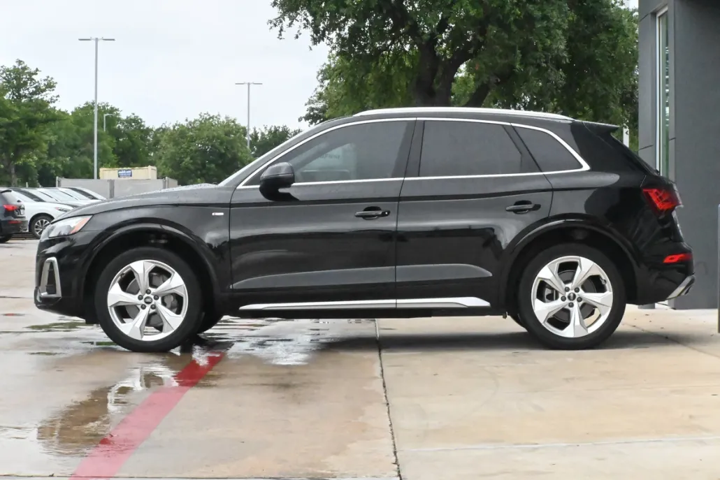 2023 Audi Q5 S line Premium Plus photo 1
