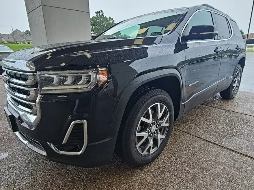 2023 Gmc Acadia SLT photo 1