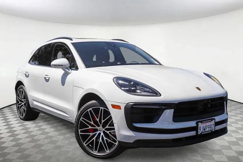 2024 Porsche Macan S photo 1