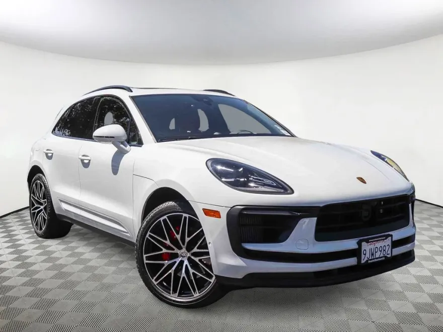 2024 Porsche Macan S photo 1