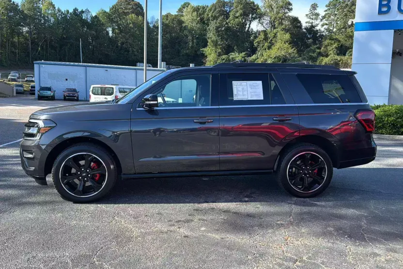 2024 Ford Expedition Limited photo 1