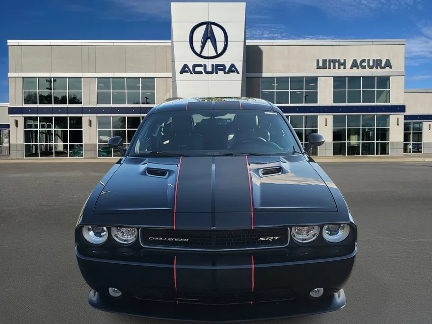 2011 Dodge Challenger SRT8 photo 1