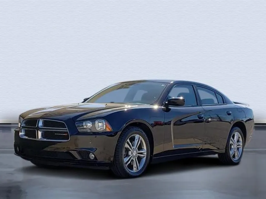 2013 Dodge Charger SXT AWD photo 1