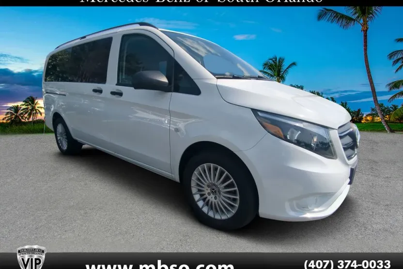 2023 Mercedes Benz Metris photo 1
