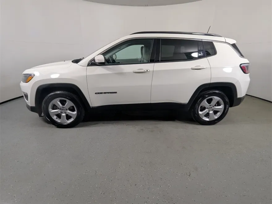 2019 Jeep Compass Latitude photo 1