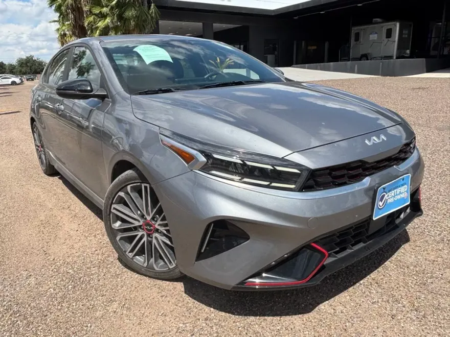 2022 Kia Forte GT photo 1